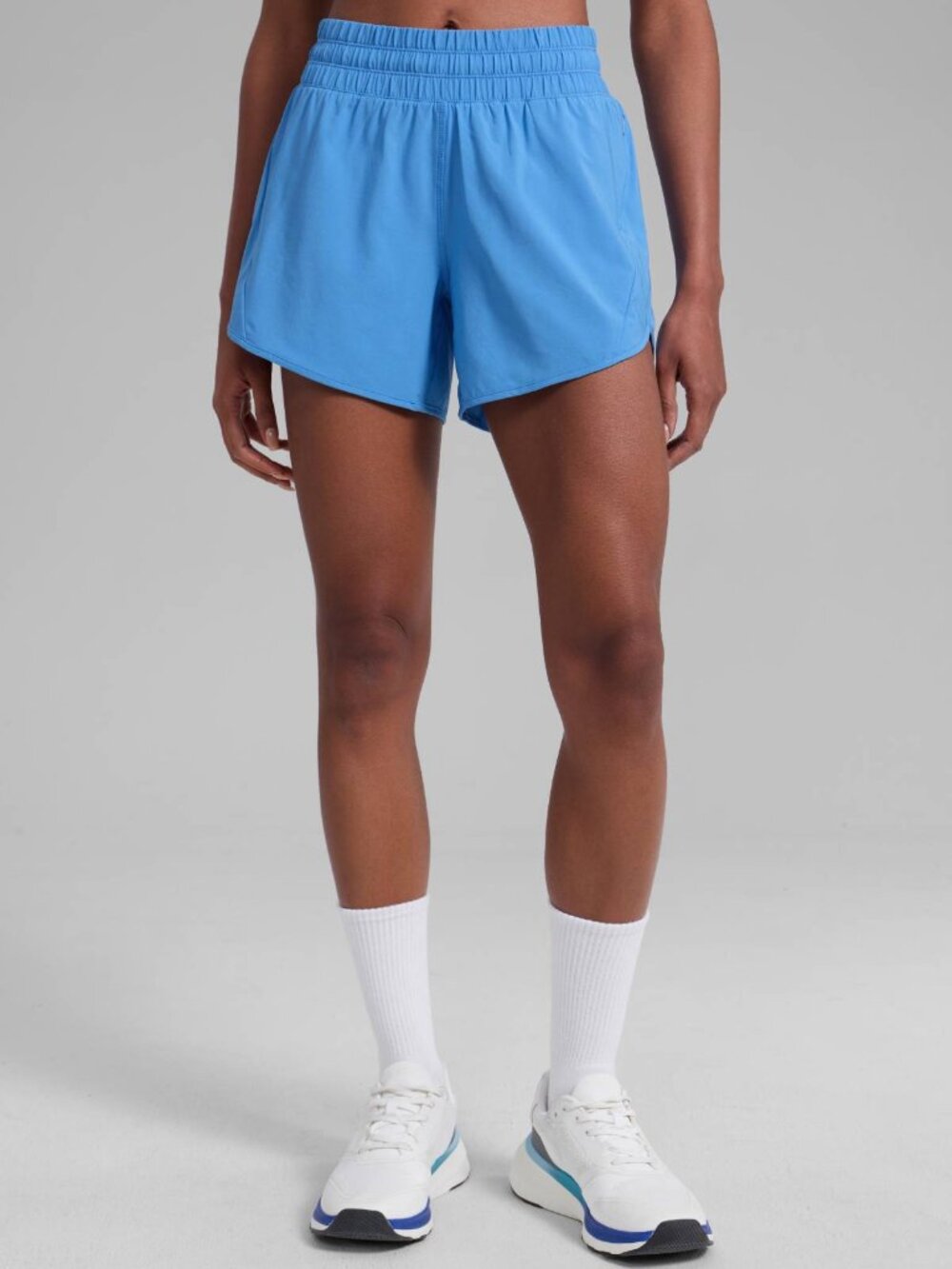 Feathery-Fit Soft Mid Rise Lined Shorts 5''